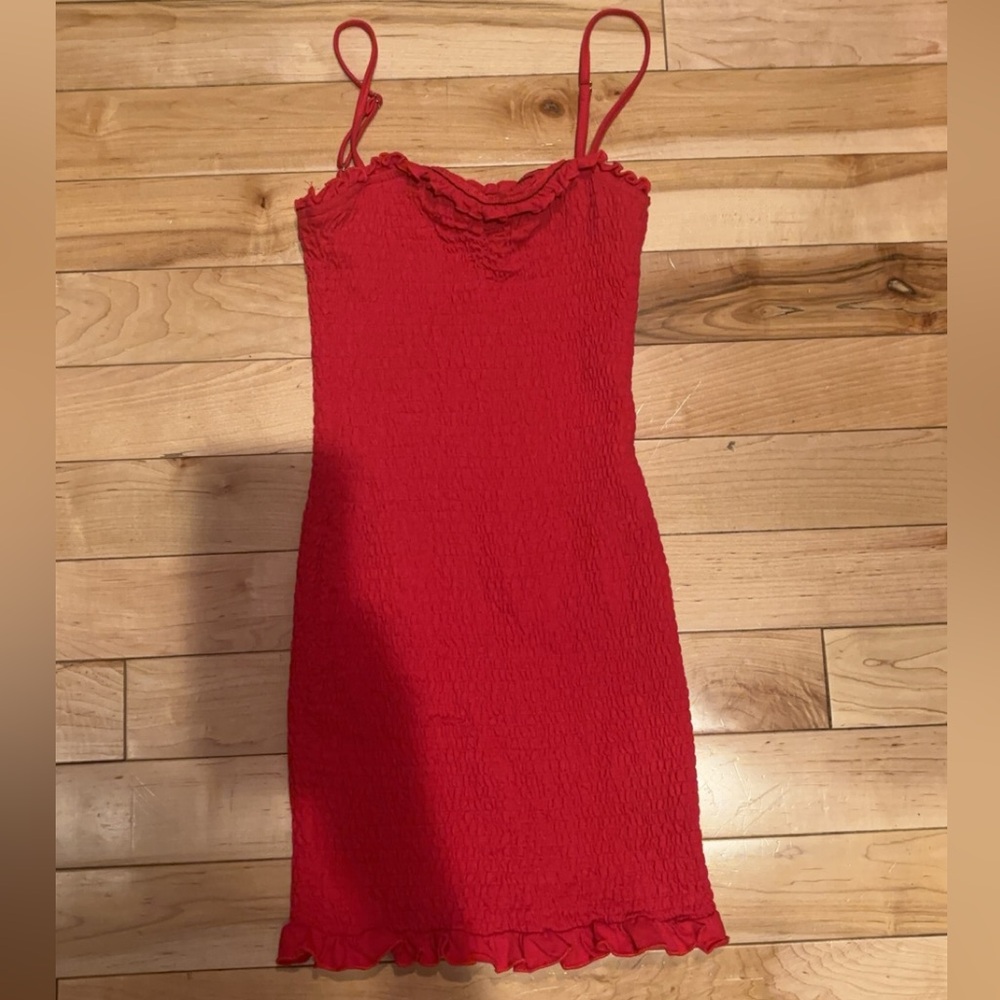 LULU’S RED SMOCKED DRESS